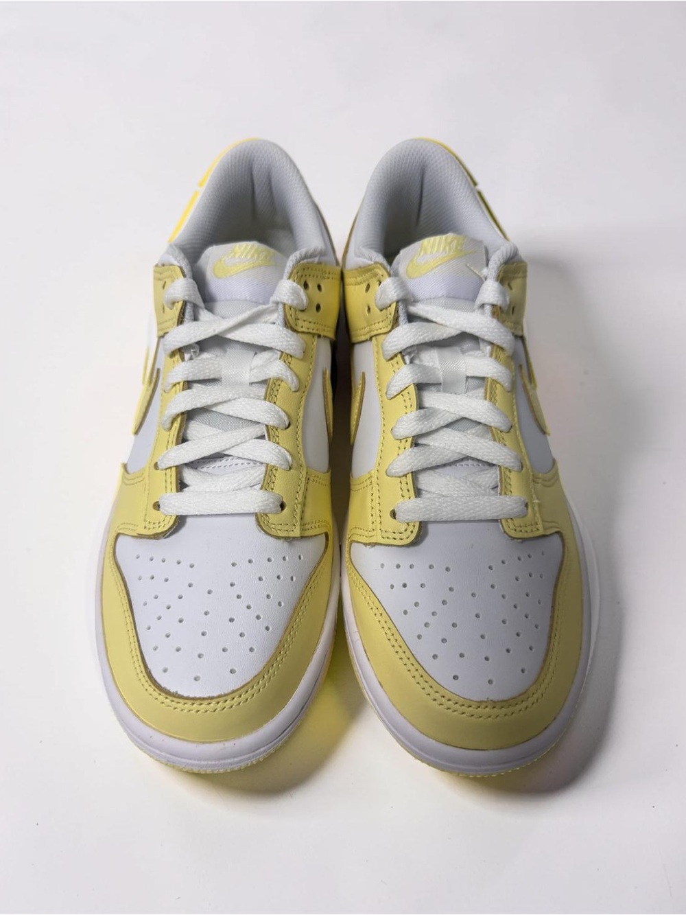 Nike Kids' Low Top Sneakers - White & Yellow